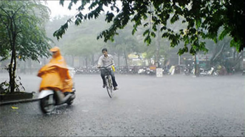 Áp[-]thấp[-]nhiệt[-]đới[-]khả[-]năng[-]mạnh[-]lên[-]thành[-]bão,[-]Bắc[-]Bộ[-]sẽ[-]có[-]mưa[-]rất[-]to[-]